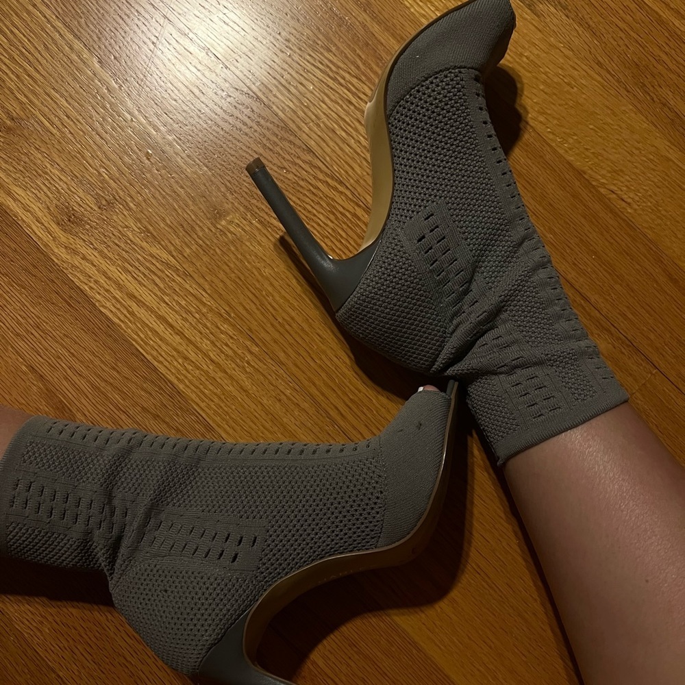 Grey booties - Picture 4 of 4
